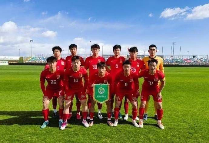 休息归来同曦短暂追至7分但很快就被打回原形，北控随即回敬23-14的攻势重新拉大至18分；末节北控虽然场面上落入下风但巨大的分差让他们没有受到任何威胁。